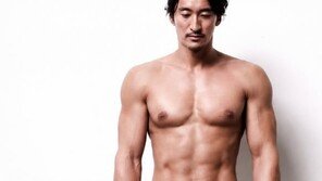 58세 신현준, 나이 무색한 근육질 몸매 “말보다 행동”
