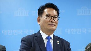 송영길 “먼저 의원된 정청래, 대통령 깔봐” 2007년 명청관계까지 ‘파묘’