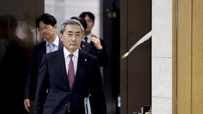 신현송 “통화정책으로 집값 잡는 것은 무리”