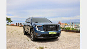 [시승기] 장거리에서 진가 드러낸 프리미엄 대형 SUV…‘GMC 아카디아’