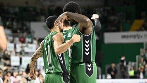 ‘우승 후보 1순위’ DB, 프로농구 개막전 승리…이규섭 감독 데뷔전 승리 장식