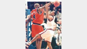 ［ＮＢＡ］드렉슬러  １초전  결승골…휴스턴，미네소타  제압