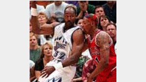 ［ＮＢＡ／챔피언  결정전］유타，또  시카고  제압…２승２패