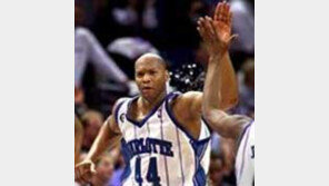 [NBA] 데릭콜먼 '위기에 강한 남자'