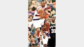 [NBA]하더웨이 ＂쨍하고 해뜰날 돌아온단다＂