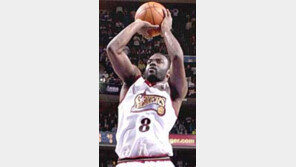 [NBA]필라델피아 감독의 행복한 '맥키 고민'