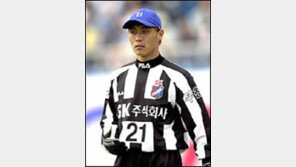 [프로축구 화제]SK '골넣는 골키퍼' 이용발의 인간승리