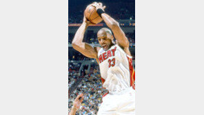 [NBA]알론조 모닝 ‘최고 수비선수’ 2연패