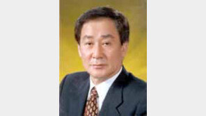 [인물주가/하한가]법정구속 피해간 김윤환대표