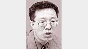 [이사람]경실련 사무총장 이석연변호사 '헌법 등대지기' 출간