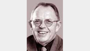 [세계의 눈]막스 카스/전자 민주주의는 꿈인가