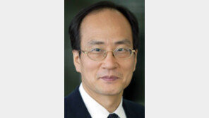 [동아광장/홍찬식]문자세대와 영상세대의 갈등