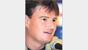 [골프]어니엘스 “체력-쇼트게임 보완…넘버원 되고싶다”