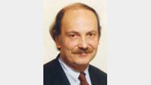 [세계의 눈/켄트 콜더]서울과 워싱턴, 마음을 열 때다