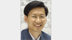 [동아광장/강규형]‘오렌지 보수’에겐 미래가 없다