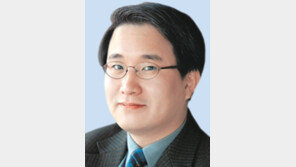 [특파원 칼럼/유윤종]기차는 제시간에 오지 않았다