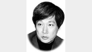 [세계의 눈/후지와라 기이치]文民정치가 전쟁 벌이는 시대