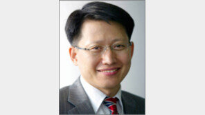 [기자의 눈/공종식]자본주의 공연 관람 김계관의 속내는