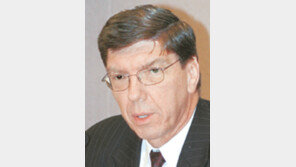 크리스텐슨 교수 “미디어시장 ‘파괴적 혁신’ 진행중”