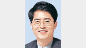 [동아광장/서병훈]‘싸구려 정치쇼’는 국민에 대한 모독