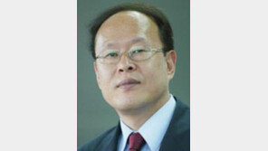 [오늘과 내일/심규선]‘스승’이 있어야 ‘스승의 날’도 있다