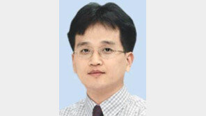 [기자의 눈]당 몰락 책임질 줄 모르는 ‘창당 3人’