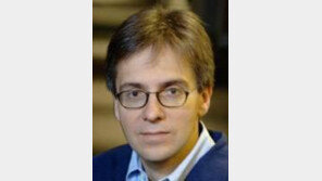 [세계의 눈/이언 브레머]벼랑 끝에 선 무샤라프