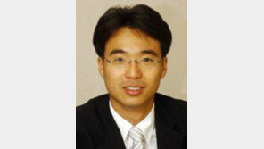 [기자의 눈/김기용]정당 눈치보랴, 교원단체 눈치보랴