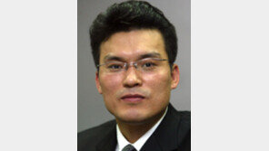 [기자의 눈/정원수]檢협박… 靑압박… 선 넘는 대선후보들