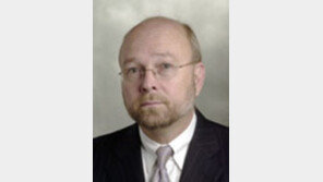 [세계의 눈/나탄 가델스]서구 중심 다보스 질서의 수명