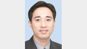 [기자의눈/김창원]자원외교, 韓‘패키지’와 中‘제트기’ 차이