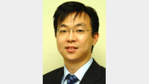 [기자의 눈/손택균]映振委長 자리싸움과 한국영화의 위기