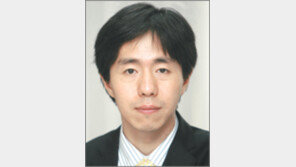 [이코노 카페]‘쇳조각 햄버거’ 맥도날드 “사과는 무슨…”