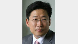 [특파원 칼럼/송평인]美저금리와 구제금융의 덫