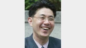 [기자의 눈/송진흡]한국車 발표회서 한국대사 봤으면…