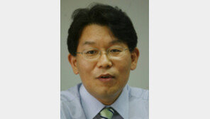 [동아광장/문재완]듣는 배려 있어야 말하는 자유도 있다