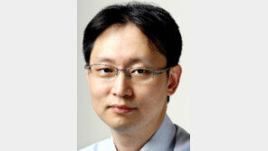 [기자의 눈/김기현]김정일 방러 모습… 9년전과 달라진 게 없다