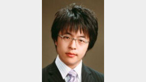 [기자의 눈/정진욱]“국감 눈치 보느라 4세대 통신서비스 늦춘다고…”