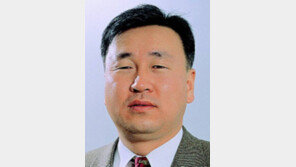 [광화문에서/윤영호]비 올 때 우산 뺏는 은행