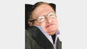 호킹 “核재앙으로 1000년내 인류 멸망할수도”