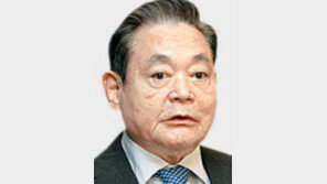 이건희 회장 2개월만에 집무실 출근