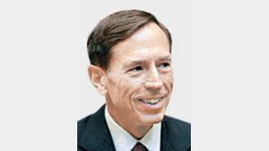 美 CIA국장 주말 방한… MB 만난다