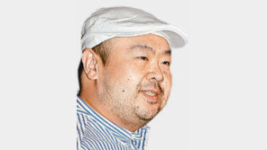 [단독]김정남 “정은, 그 어린애 표정 도대체”