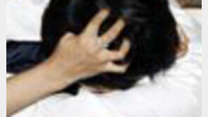 남녀 욕하고 치고 박고…‘4호선 막말녀’ 동영상 논란