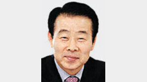 시조시인協 이사장 이우걸씨