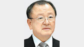 강만수 산은금융회장 ‘MB노믹스 실패론’ 반박