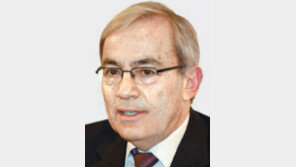 피사리데스 교수 “증세 없는 복지확대, 지속가능하지 않다”