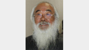 [뉴스 파일]‘해군기지 반대’ 문정현 신부 등 4명 집유 2년