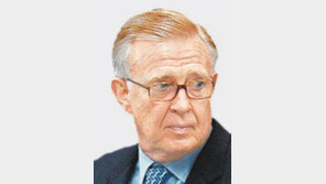 씨티그룹 ‘소방수’ 파슨스 회장 사임… 새 회장 마이클 오닐 내달17일 취임