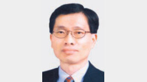 국제초음파학회장 윤석왕씨